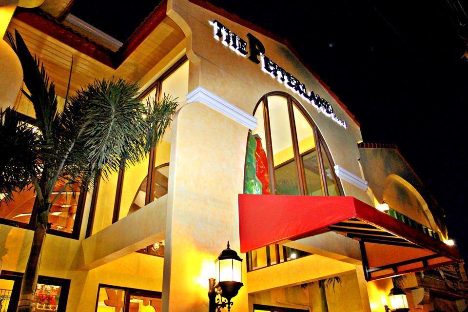 The Pepperland Hotel Legazpi Eksteriør bilde